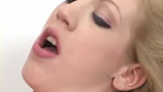 年轻的哑巴用你的精液填满我 - 场景 1