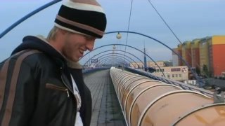 可爱的斯堪的纳维亚宝贝在公共场合性交暨