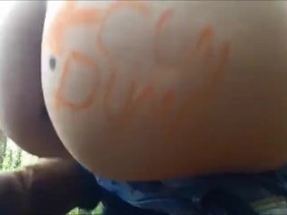 奴隶在公共场合自慰