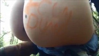 奴隶在公共场合自慰