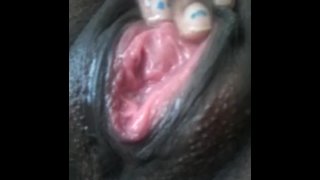 性感乌木面霜和喷水