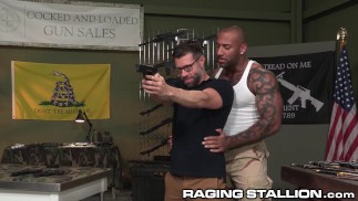 RagingStallion 毛茸茸的、跨种族的和直的 RUGGED！！