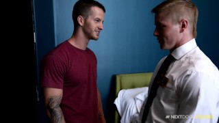 NEXTDOORSTUDIOS 我们分手了但是我看上了酒店经理