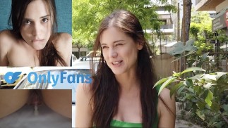 POVdreams COM - LITTLECAPRICE Süsse Little Caprice wird die muschi voll gespritzt - CREAMPIE