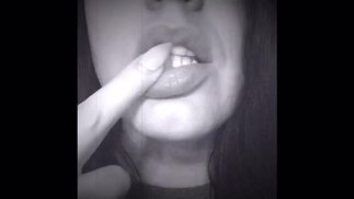 记住，当涉及到我时，你的妻子什么都不是。