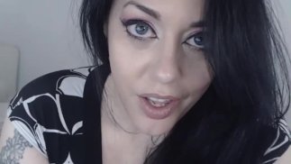 放荡的秘书回来乞求工作！老板/秘书角色扮演。