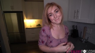 在她搬去上大学之前操我的热继妹