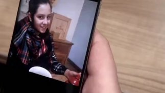 Alba solo tiene 18 pero ya sabe que quiere ser una actriz porno!