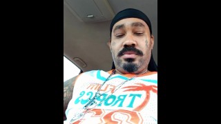 鲁比·罗斯（Rubi Rose）在布莱恩·埃尔德（Brian Elder）身上洒了精液