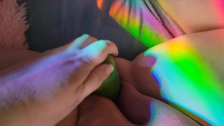 巨大的紧猫 VS 巨大的黄瓜 🥒 （HD 业余） 声音开启！！