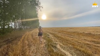 我是集体农庄的董事长。我最好的拖拉机司机当之😉无愧