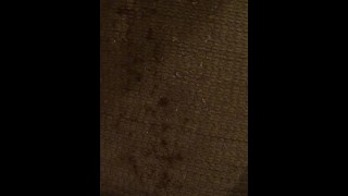 在墙上撒尿，因为我懒惰