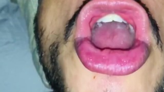 CUM FONDUE，加载的嘴，慢动作。