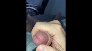 粗壮的未切割公鸡