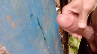 印度尼西亚迪克 - 公共抽搐。如果他们走这条路，他们会看到我的精液