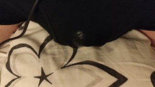 骑在我的枕头上射精