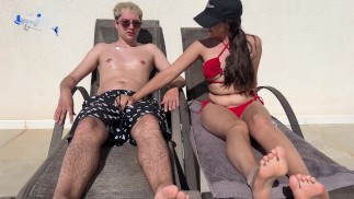 我只是感到不寒而栗，但当一个好人要求在他身上涂奶油时，我无法抗拒并打手枪