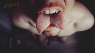 假阳具上的舌头分裂口交