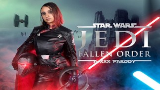 Hailey Rose 饰演 JEDI FALLEN ORDER 的 Trilla Suduri 还没有看到 UCan 挥舞着自己的军刀做什么