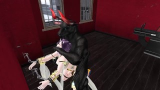 束缚跨性别荡妇被绑在她的屁股上性交