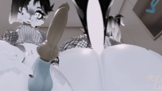 欲望强烈的支配型伪娘福克斯与你一起被困在电梯里...