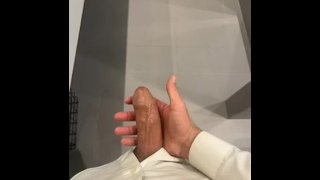 大性感的爸爸。当我在办公室但需要休息时