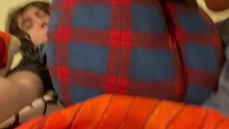 Cum to my big fat round ass :3