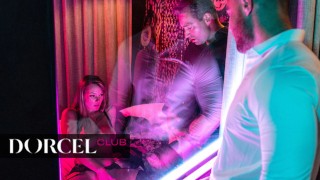 Tiffany Leiddi在浪荡公子俱乐部的夜晚