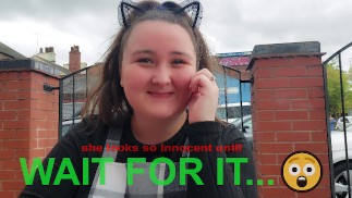 天哪，她看起来很Innocent直到