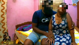 Aunty called her Casual boyfriend,husband was not at home මිනිහට වඩා මේ කොල්ලගේ සැප මරු,කිම්බක් නෑ