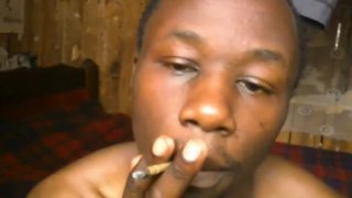 抽烟，变得迟钝，兴奋后说话很愚蠢