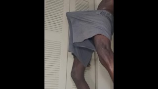 Hot性感的家伙说脏话 我想操你紧湿的阴户，直到你全部射在我的大硬鸡巴上