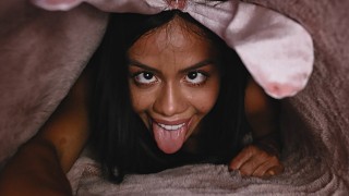 Cute Ebony 女孩在魔毯中获得陷阱 - Canela Skin Hentai 动漫 Bunny 女孩中出 Ahegao