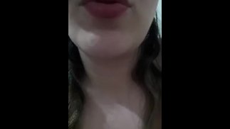 جووون کسی هست با کیر کلفتش این کوس منو جر بده