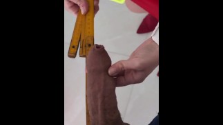 被泥瓦匠在建筑工地上干了